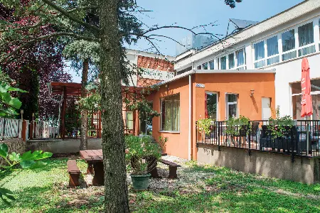 Apartmanház